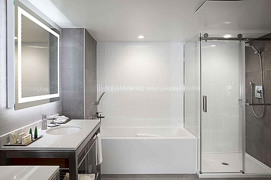 Hilton Montreal Laval