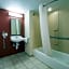 Red Roof Inn & Suites Philadelphia - Bellmawr