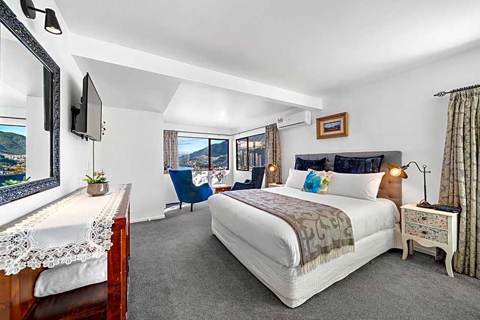 Balmoral Lodge