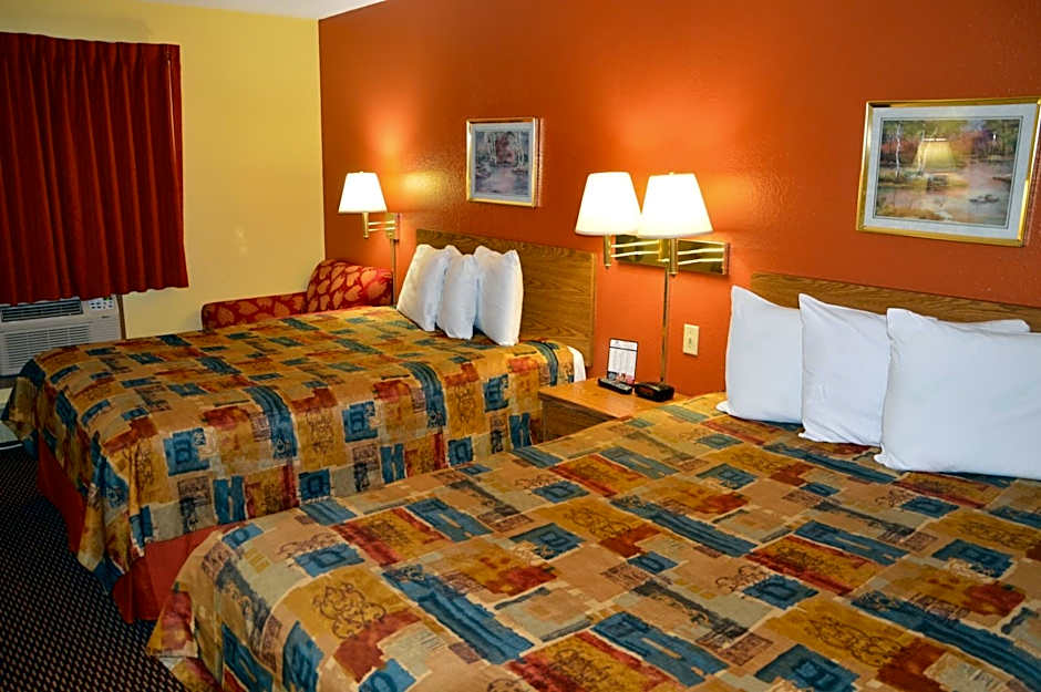 Burnsville Inn & Suites