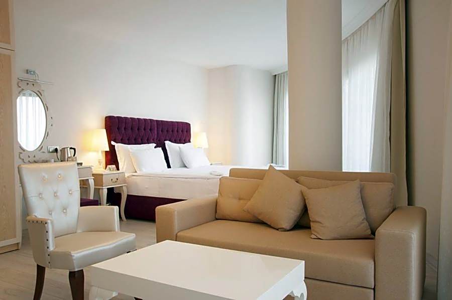 Motali Life Hotel