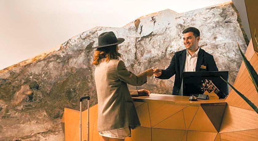 Amante Narikala Boutique Hotel