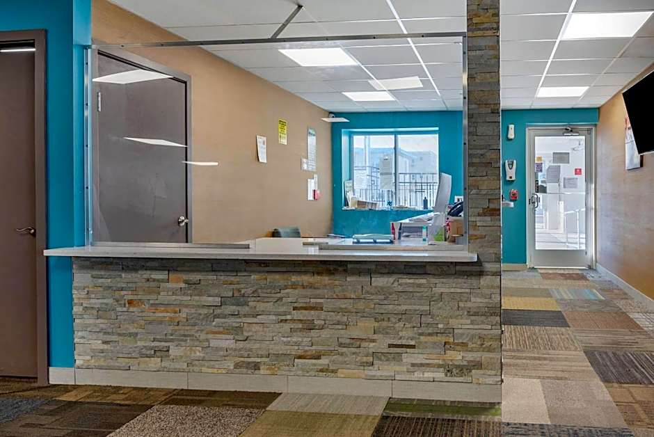 The Waves Hotel, Ascend Hotel Collection