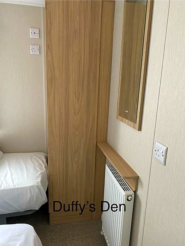 Duffy's Den - Parkdean California Cliffs - Fulmar 45