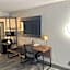 La Quinta Inn & Suites by Wyndham Birmingham Homewood