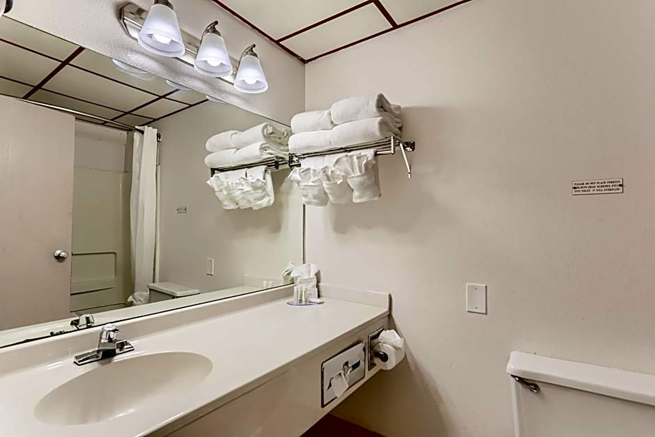 Baymont by Wyndham Loveland/Fort Collins Area