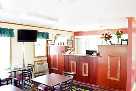 Budget Inn Fairmont