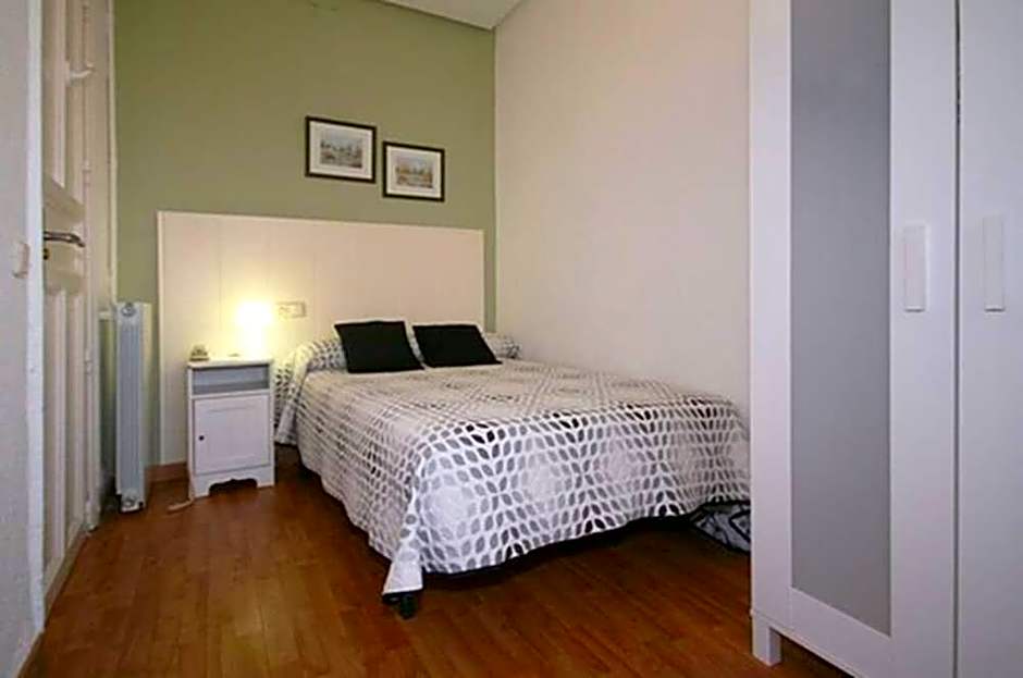 Hostal Valencia – Madrid, NC