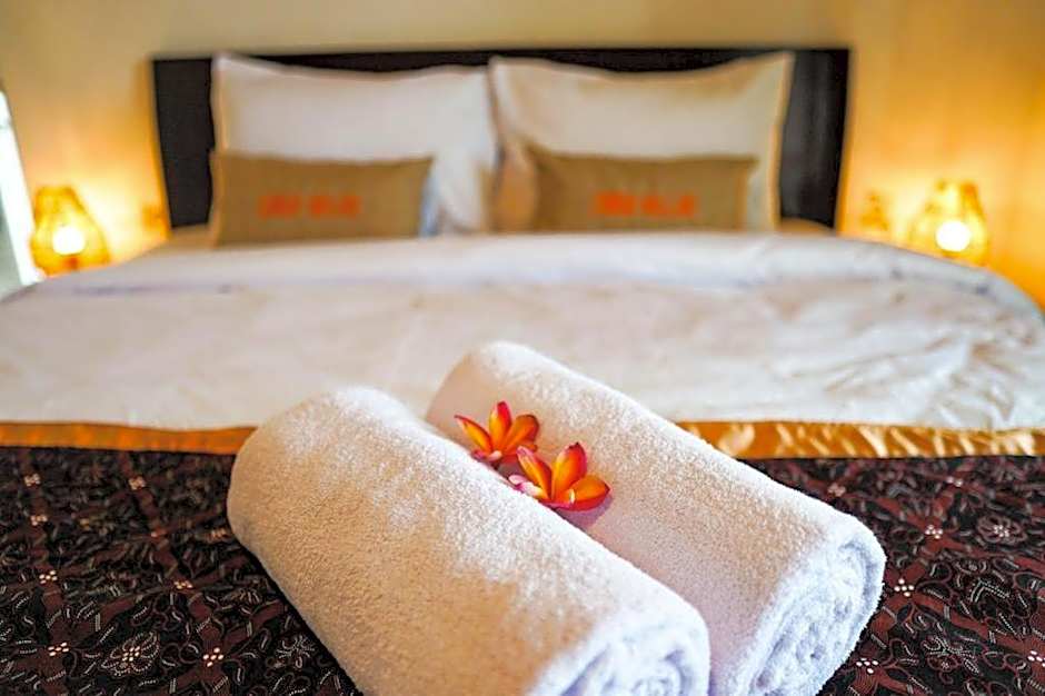 Emka Villa Traditional Minimalist