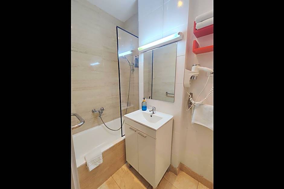 Hostal Cervantes