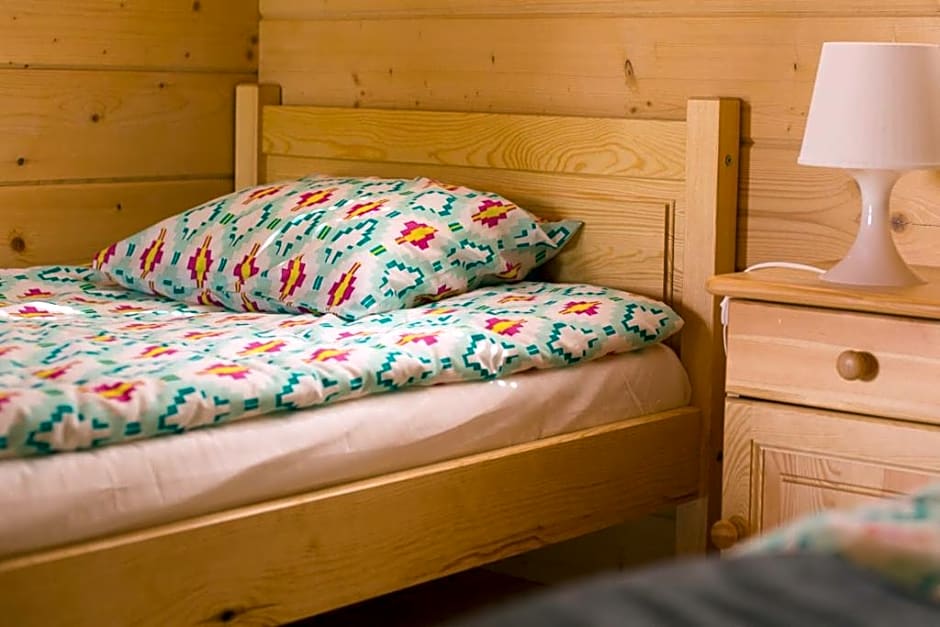 Domki Drewniane Przystań Kajaczek