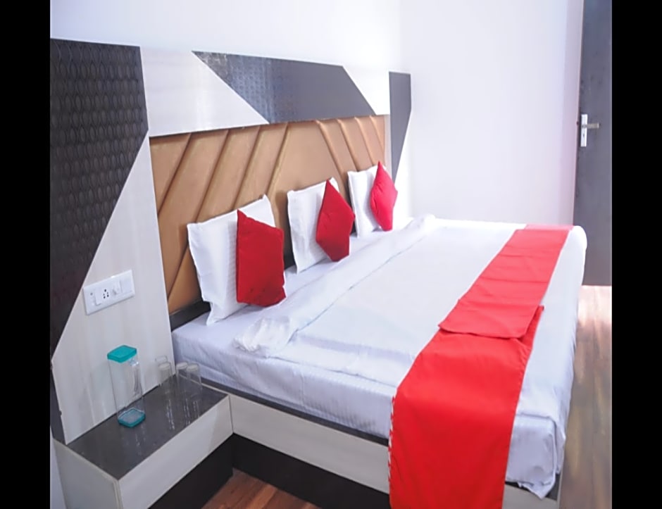 Hotel Lords Paradise