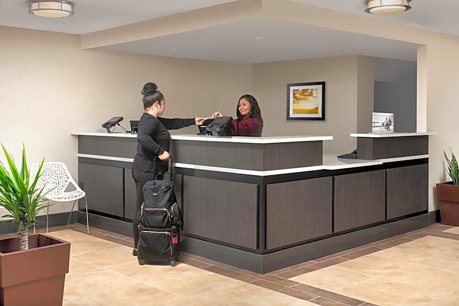 Candlewood Suites Alexandria West By IHG