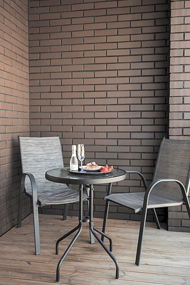 Merepargi ApartHotel & Cafe