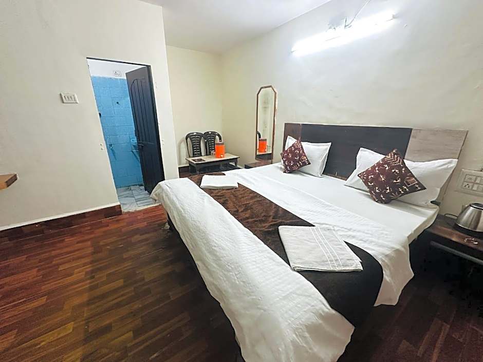 Hotel SSR Palace Mount Abu