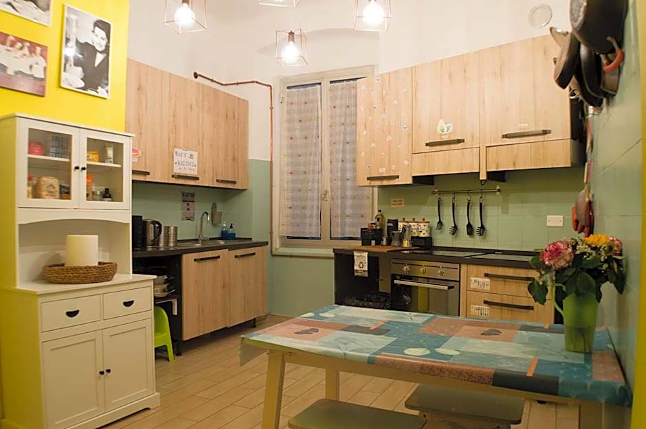 Victoria House Hostel