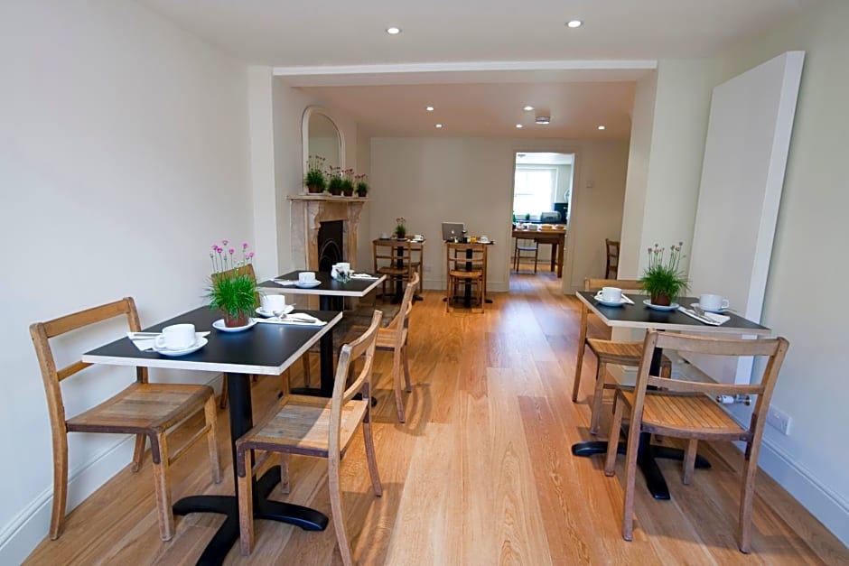Kennington B&B – London