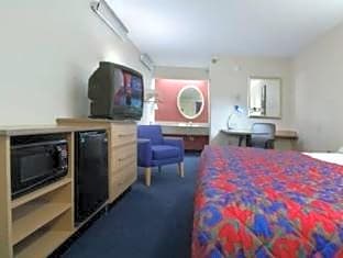 Red Roof Inn Cincinnati Northeast - Blue Ash