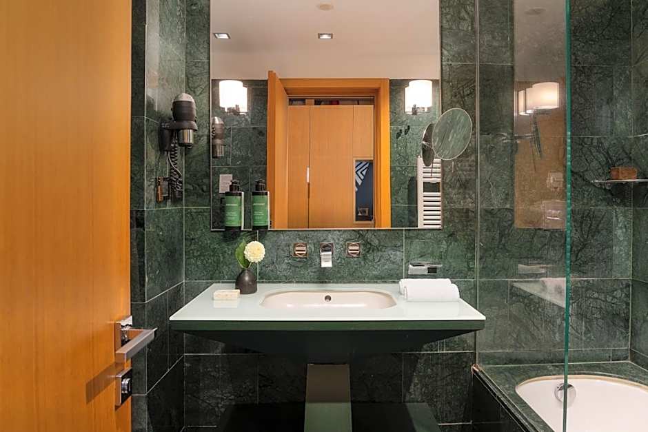 Crowne Plaza Milan City By IHG