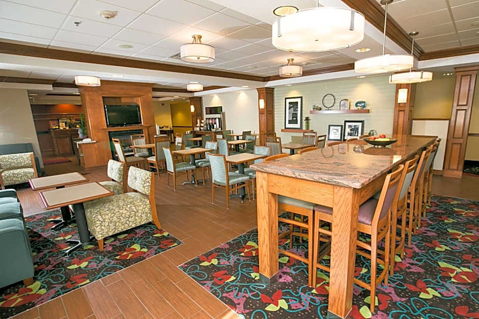 Hampton Inn By Hilton Hadley Amherst Area