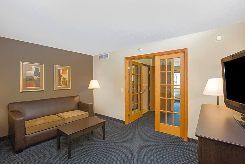 AmericInn by Wyndham Lincoln South