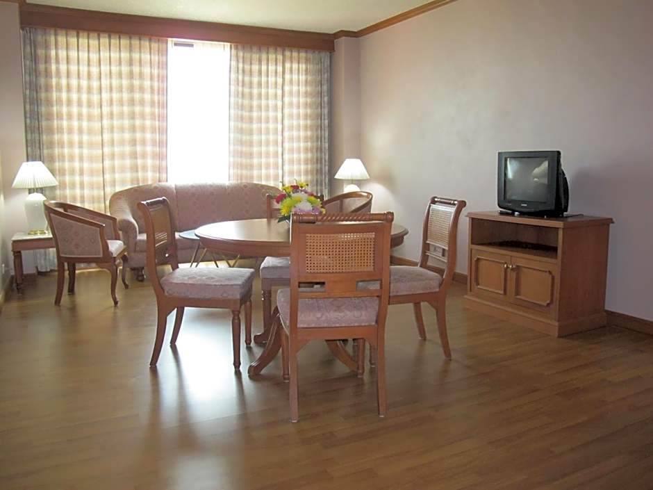 Photo 1 of 5 of Junior Suite