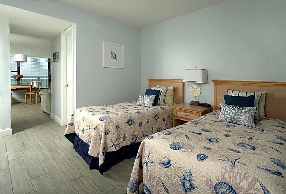 Photo 1 of 15 of 2 Twin Beds, Ocean front, Balcony, 2nd Floor