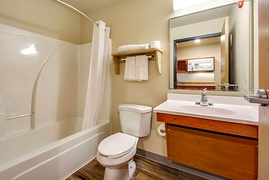 Photo 1 of 5 of Efficiency 1 Queen Bed Suite, Nonsmoking