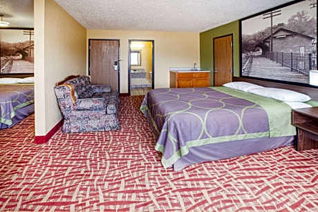 SNK1 Deluxe King Suite