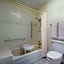 Castle Inn & Suites by OYO Lawton