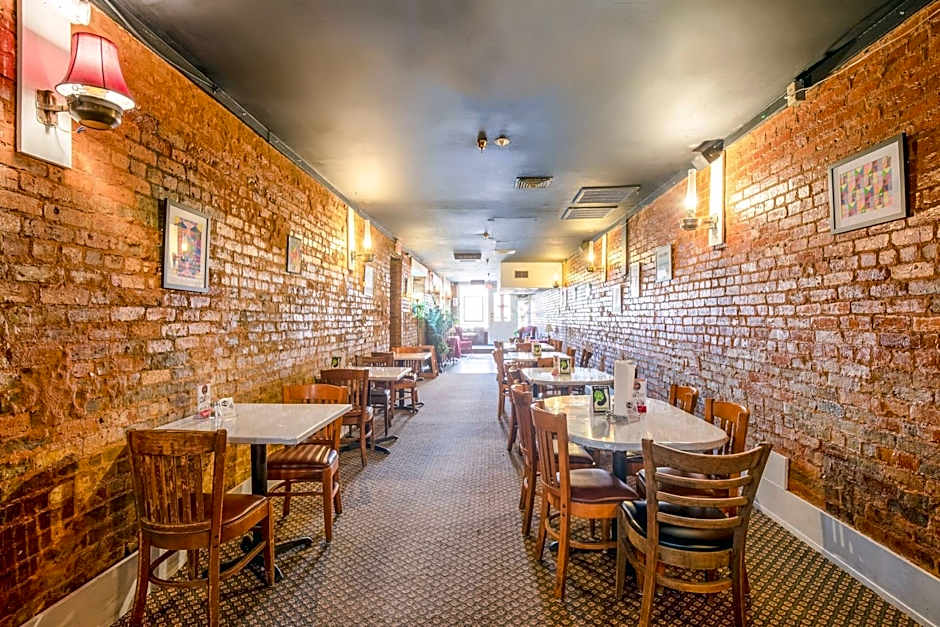 The Belmont Inn by OYO