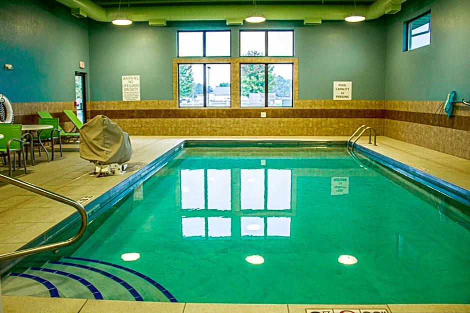 Holiday Inn Express & Suites Worthington By IHG