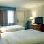 La Quinta Inn & Suites by Wyndham New Orleans Veterans