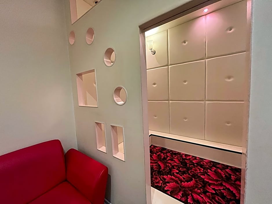 SKY Windy Adult Only Love Hotel