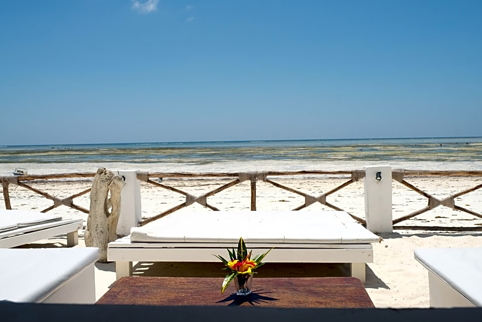 Makuti Beach Bungalows