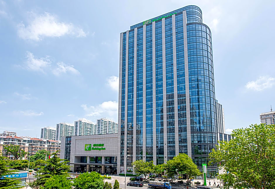 Holiday Inn Qingdao City Center By IHG