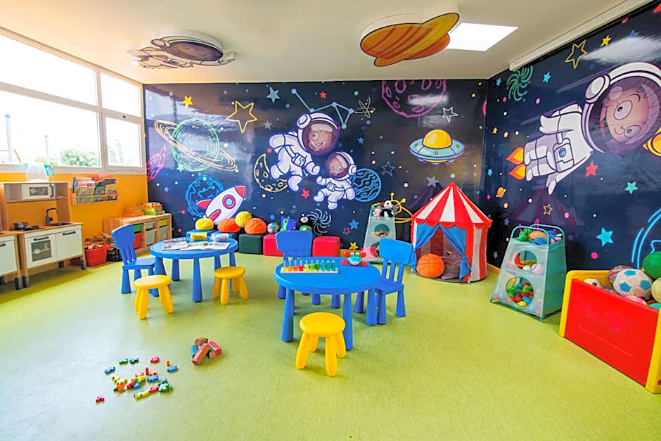 Aequora Lanzarote Suites