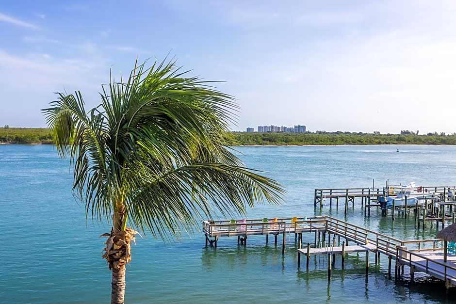 Hutchinson Island Hotel and Suites