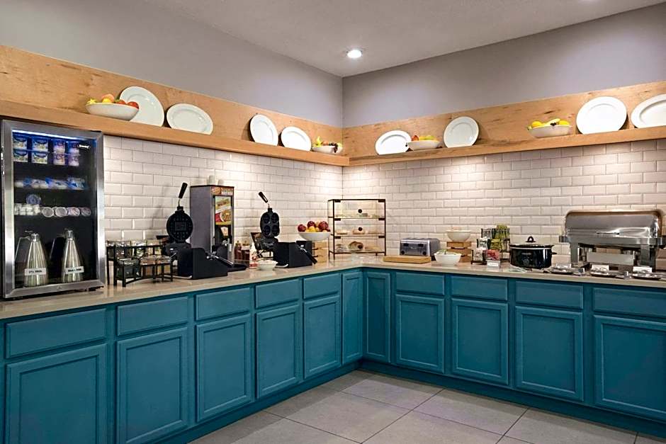 Country Inn & Suites by Radisson, Newnan, GA