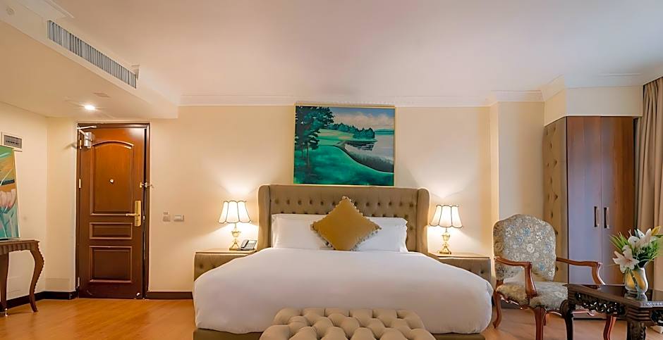 Suites at The Grand Palace Hotel