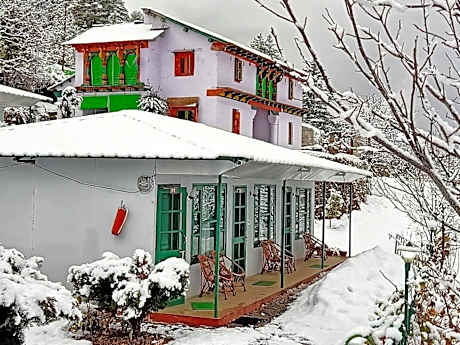 Himalayan High, Auli, by Himalayan Eco Lodges
