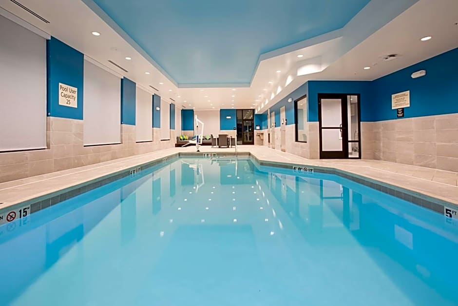 Hampton Inn By Hilton & Suites Watsonville, CA