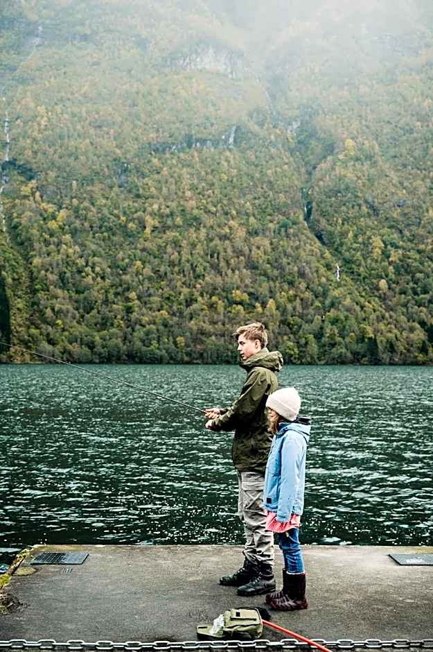 Fjærland Fjordstove Hotell - Huseby Hotelldrift AS