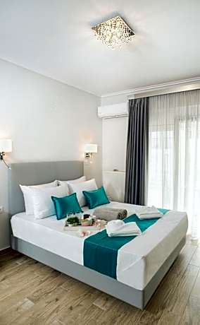 Standard Studio with Back View