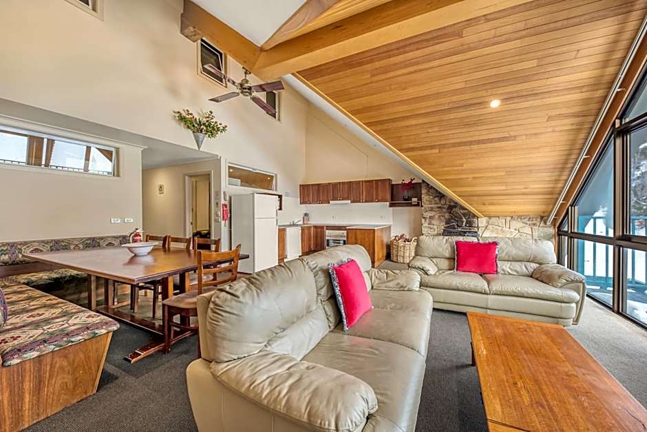 Falls Creek Country Club