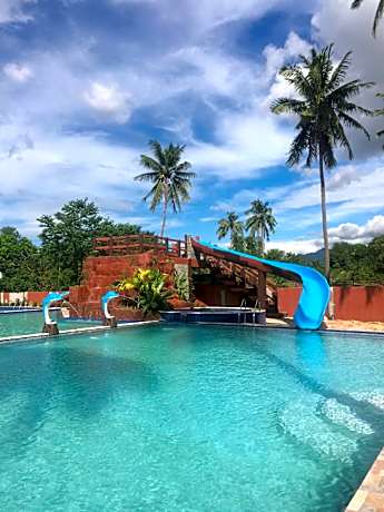 Hana-Natsu Resorts Pool & Hotel