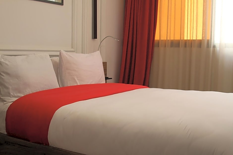 The Hotel Syracuse
