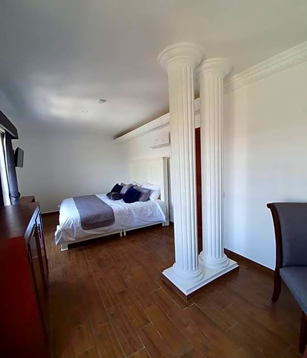 HOTEL ESTANCIA REAL