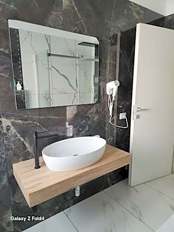 Quadruple Room with Private Bathroom