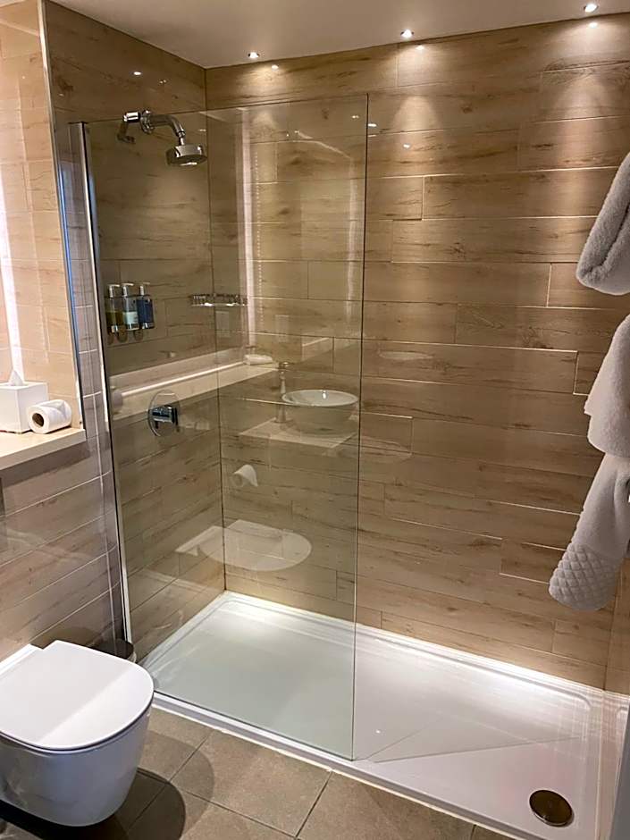 315 Bar & Restaurant